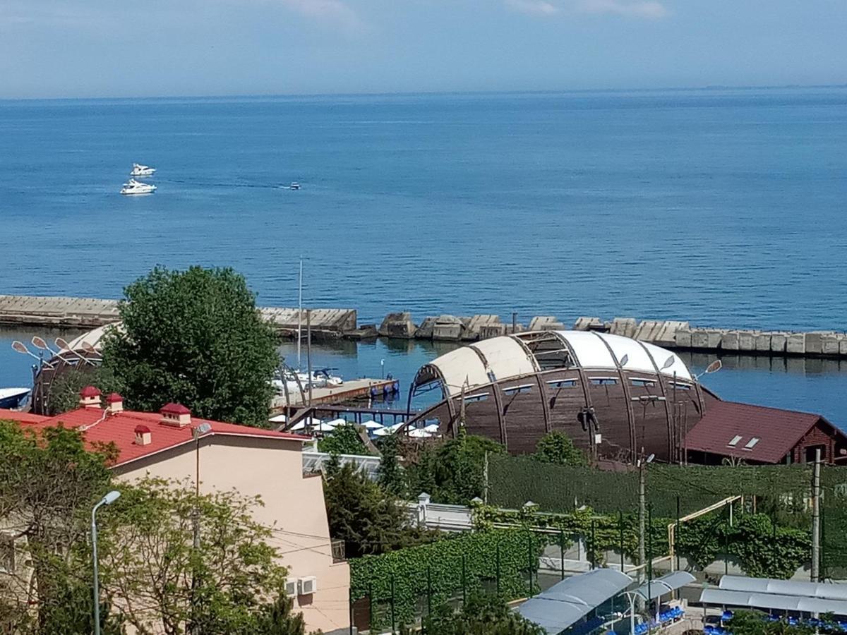 Ваша Квартира В Одессе - У Самого Моря! Odessa Eksteriør billede